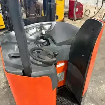 Apilador Hombre a Bordo 2019  Toyota 9bru23 (3)