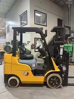 Propane Forklifts 2021  CAT Lift Trucks fgc25n (5)