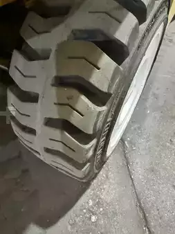 Montacargas GLP 2019  Yale glc080 (13)