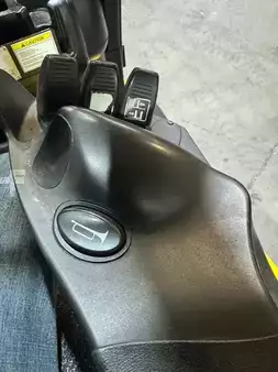 Montacargas GLP 2019  Yale glc080 (8)