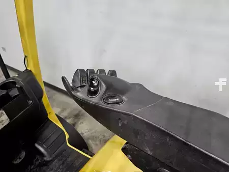 Propane Forklifts 2022  Hyster s80ftbcs (9)