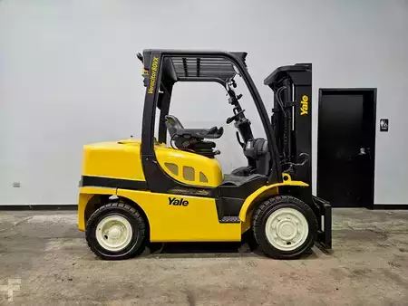 Diesel Forklifts 2021  Yale  (1)