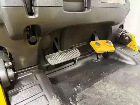 Montacargas GLP 2019  Yale glc155vx (7)