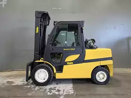 Montacargas GLP 2023  Yale glp120vx (5)