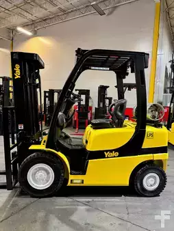 Montacargas GLP 2023  Yale  (1)