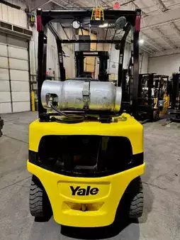 Montacargas GLP 2023  Yale  (3)
