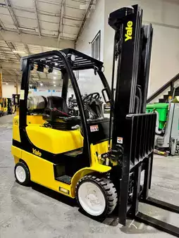 Montacargas GLP 2024  Yale glc060vx (4)