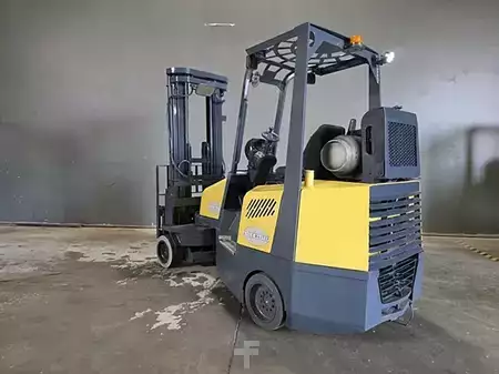 Propane Forklifts 2023  Aisle Master 44s (2)