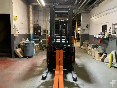 Stand-Up Rider Forklift 2020  Toyota 9bru23 (3)