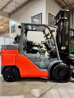 Propane Forklifts 2023  Toyota 8fgc70u (5)