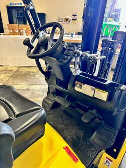 Propane Forklifts 2021  Yale GLC050VXN (15)