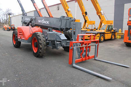 Telehandler Fixed 2016  Skyjack SJ1056TH (25)
