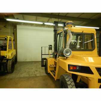 Carretilla elevadora diésel 2009  CAT Lift Trucks dp70e (5)