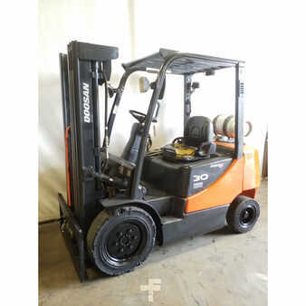 Propane Forklifts 2011  Doosan g30p-5 (5)