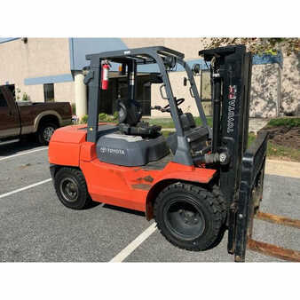Diesel Forklifts 2008  Toyota  (1)