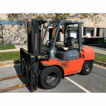 Diesel Forklifts 2008  Toyota  (2)