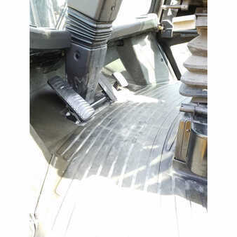 Diesel Forklifts 2014  Yale gdp300ec (4)