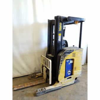 Reach Trucks 2007  Yale nr040dan (1)