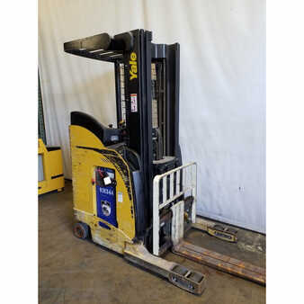 Reach Trucks 2007  Yale nr040dan (4)