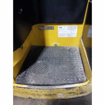 Reach Trucks 2007  Yale nr040dan (4)