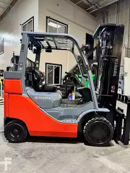 Propane Forklifts 2022  Toyota 8fgcu35 (4)