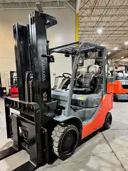 Propane Forklifts 2022  Toyota 8fgcu35 (5)