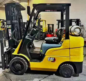 Propane Forklifts 2021  CAT Lift Trucks c6000 (1)