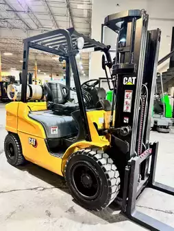 Propane Forklifts 2008  CAT Lift Trucks p6000 (2)