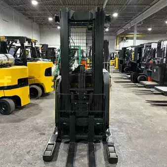 Reach Trucks 2021  Yale nr045eb (3)