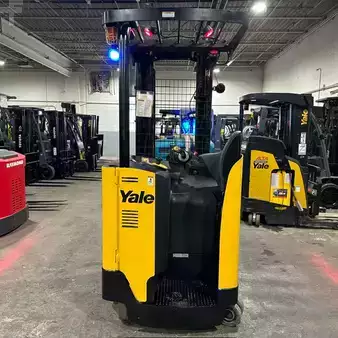 Reach Trucks 2021  Yale nr045eb (3)