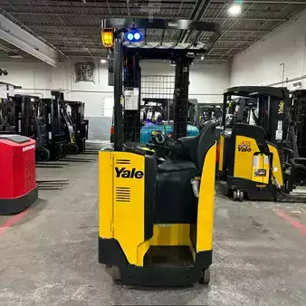 Reach Trucks 2022  Yale nr045eb (4)