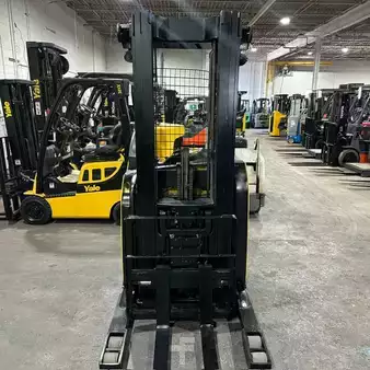 Reach Trucks 2021  Yale nr045eb (3)