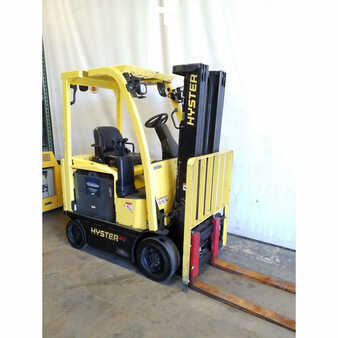 4 Wheels 2013  Hyster e40xn (3)