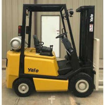 Propane Forklifts 2004  Yale glp040afnuaf084 (5)