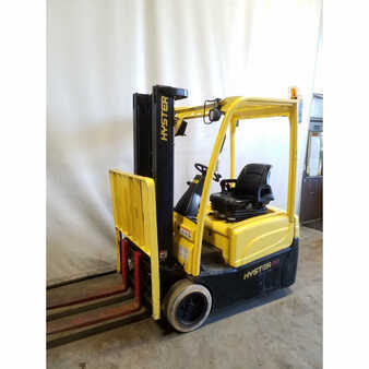 4 Wheels 2011  Hyster j30xnt (1)