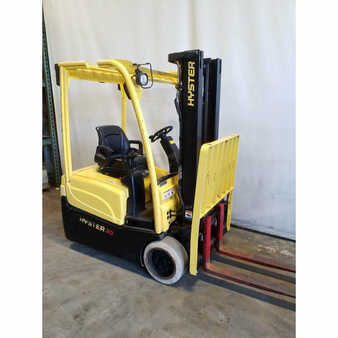 4 Wheels 2011  Hyster j30xnt (3)