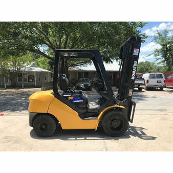 Diesel Forklifts 2013  Komatsu  (2)