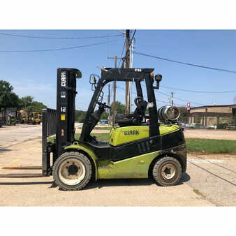 Propane Forklifts 2015  Clark  (1)
