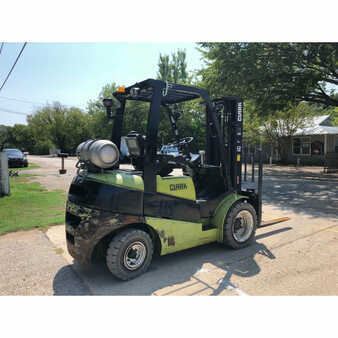 Propane Forklifts 2015  Clark  (3)