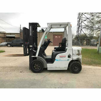 Diesel Forklifts 2013  Nissan  (1)