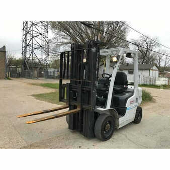 Diesel Forklifts 2013  Nissan  (3)