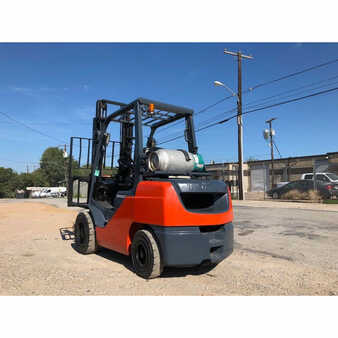 Propane Forklifts 2014  Toyota 8fgu32 (4)