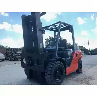 Diesel Forklifts 2015  Toyota 8fd35u (2)