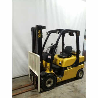 Propane Forklifts 2014  Yale glp050 (1)