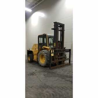 Rough Terrain Forklifts 2011  Mastercraft  (7)