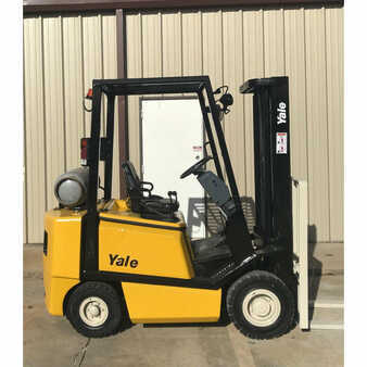 Carretilla elevadora GLP 2004  Yale glp040afnuaf084 (1)