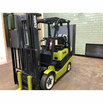 Propane Forklifts 2014  Clark c25c (6)