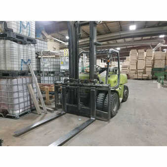 Propane Forklifts - Clark cmp70 (2)