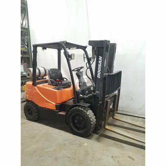 Propane Forklifts 2008  Doosan g30p-5 (3)