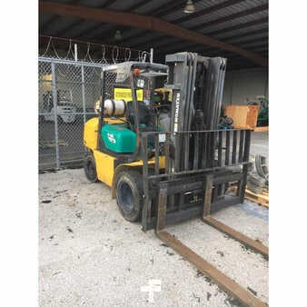 Propane Forklifts 2007  Komatsu  (2)